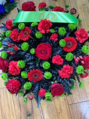 Glentoran football flowers